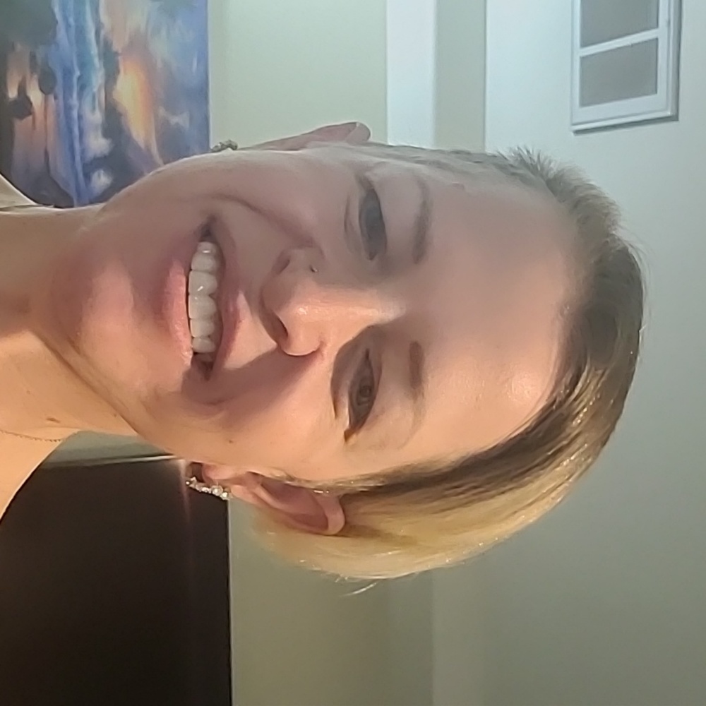 Meet your Posher, Kimberly